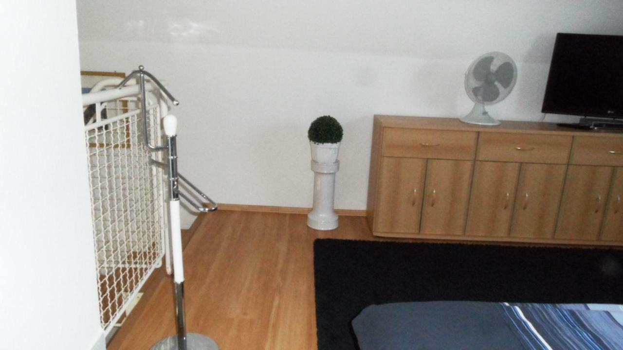 Ferienhaus Am Plattensee Balatonmáriafürdő Esterno foto